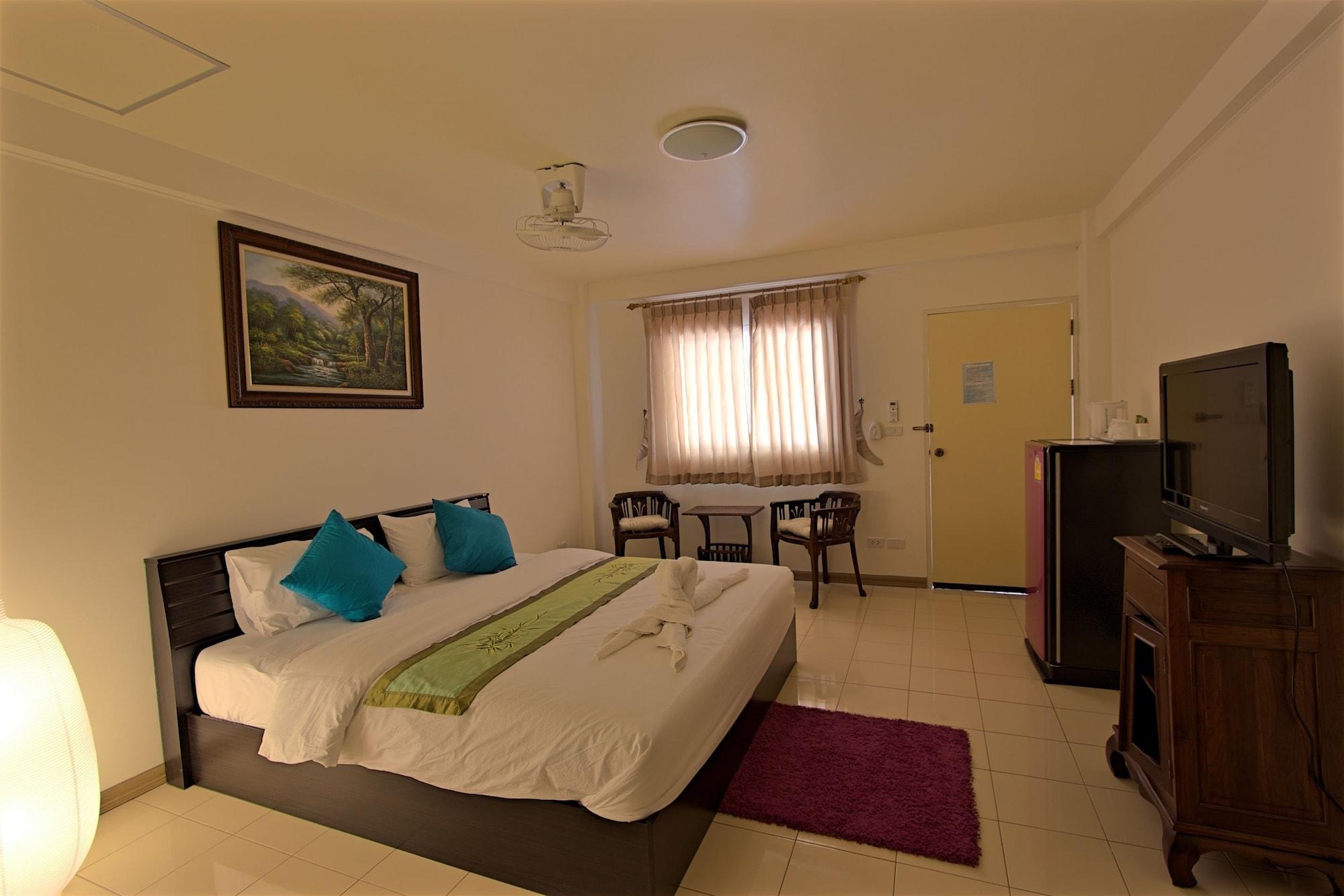 Bangsaen Charn Residence מראה חיצוני תמונה