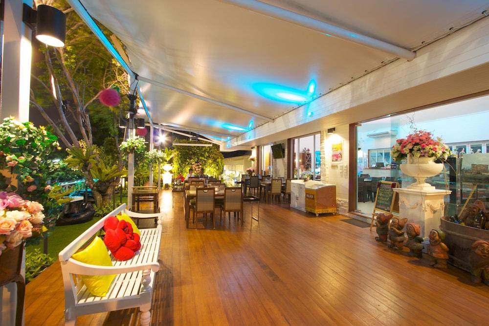 Bangsaen Charn Residence מראה חיצוני תמונה
